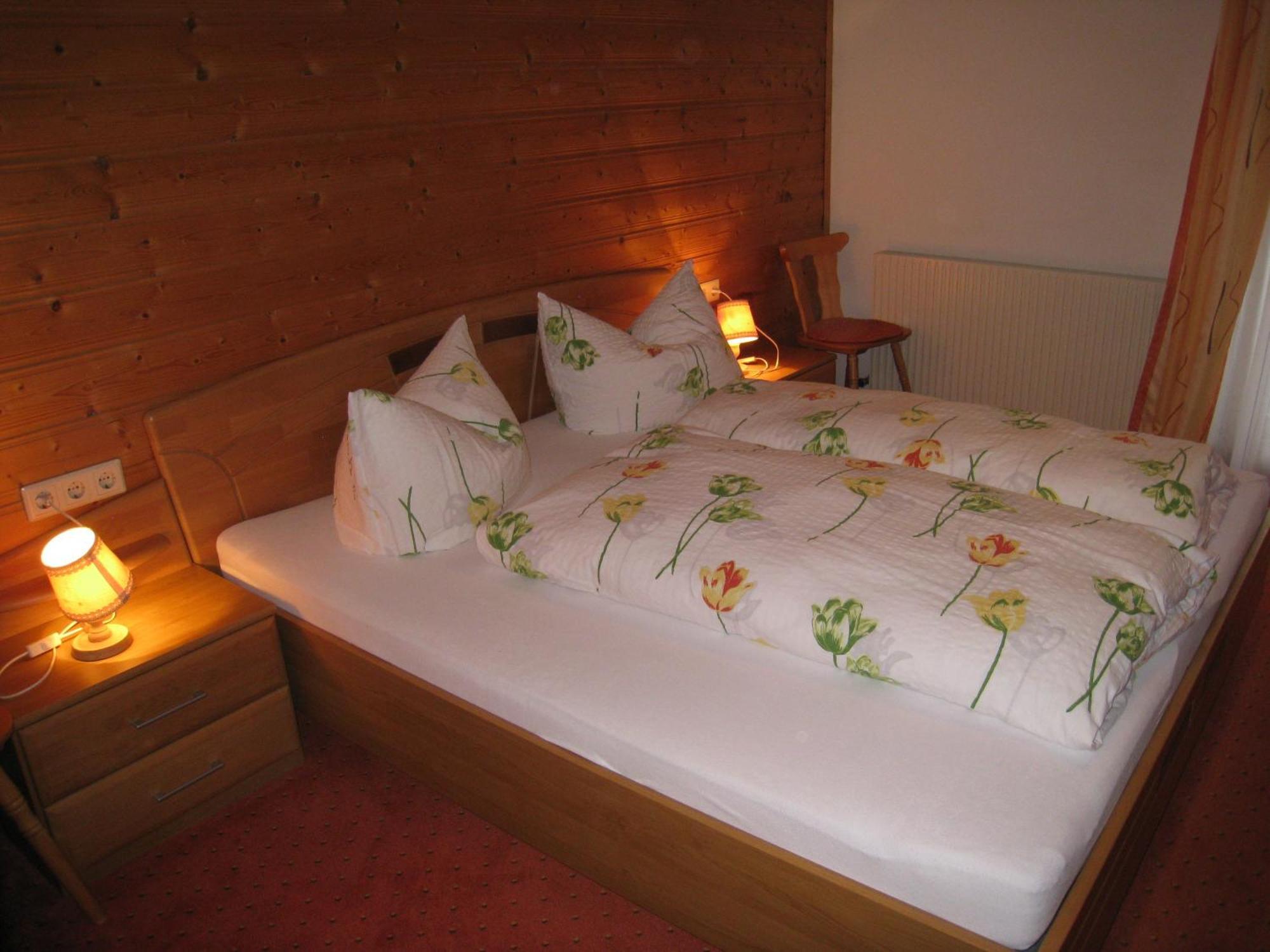 Haus Birgit Hotel Pettneu am Arlberg Exterior foto