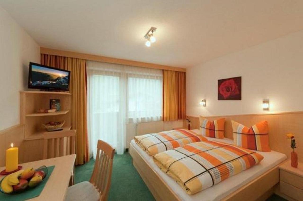 Haus Birgit Hotel Pettneu am Arlberg Exterior foto