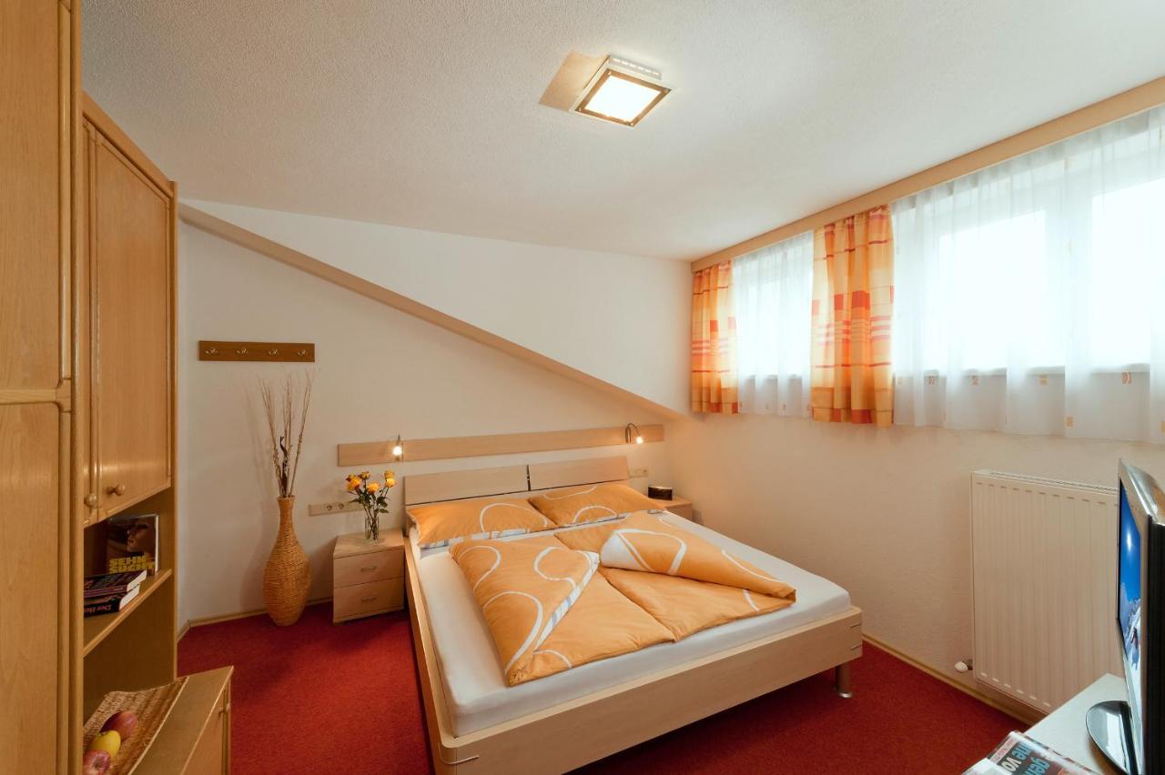 Haus Birgit Hotel Pettneu am Arlberg Exterior foto